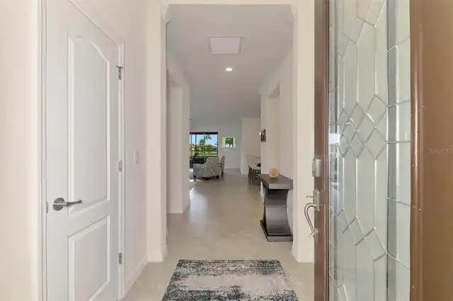 Listing Photo 10