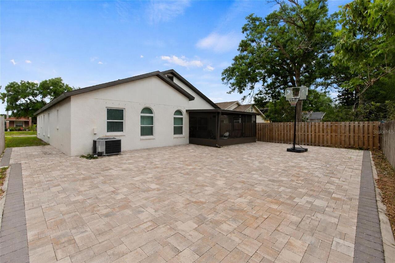Listing Photo 25