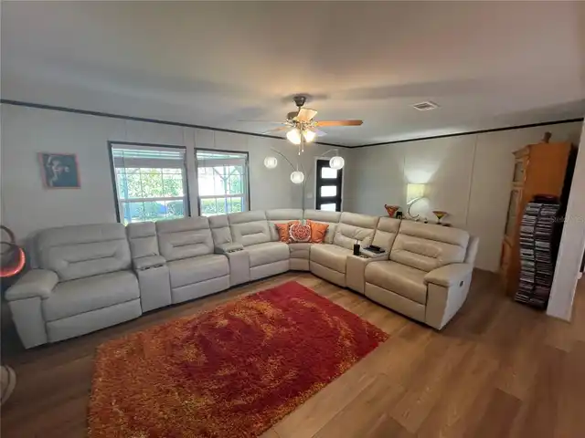 Listing Photo 16