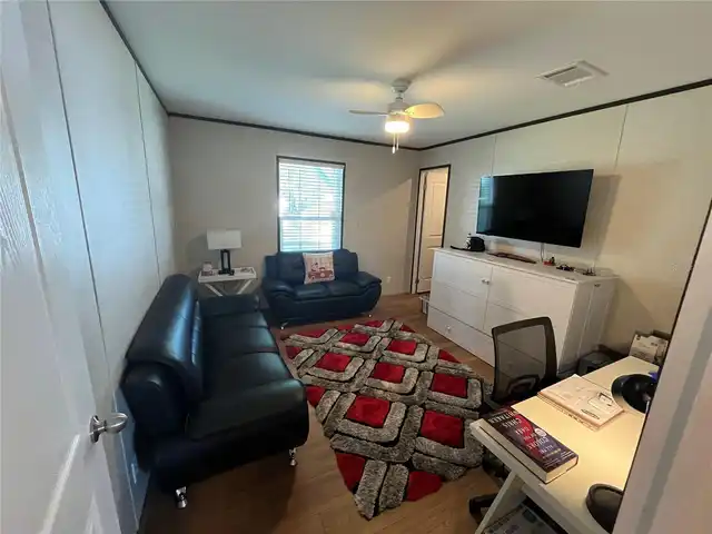 Listing Photo 32