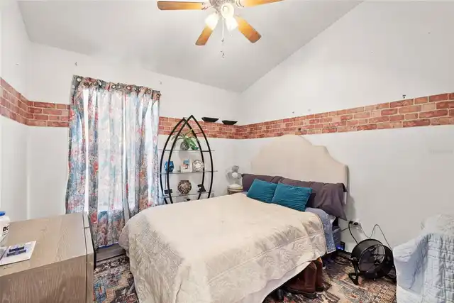 Listing Photo 23