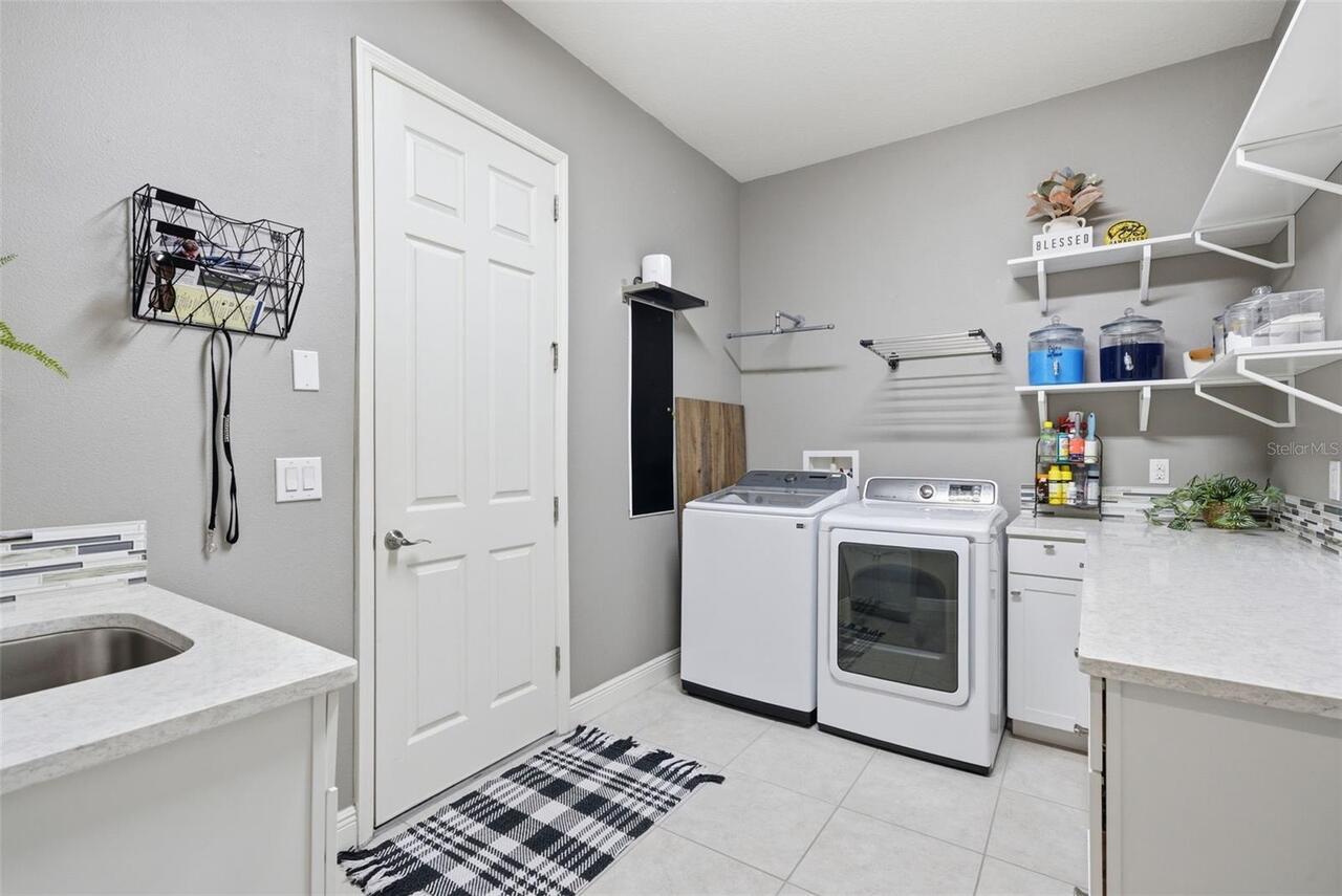 Listing Photo 12