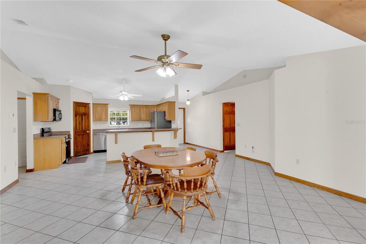 Listing Photo 9