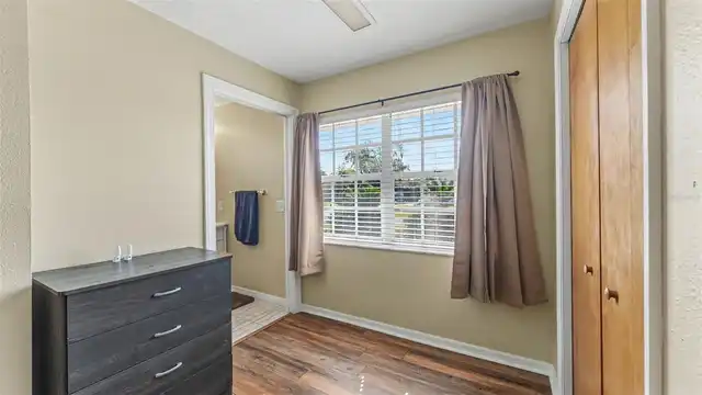 Listing Photo 23