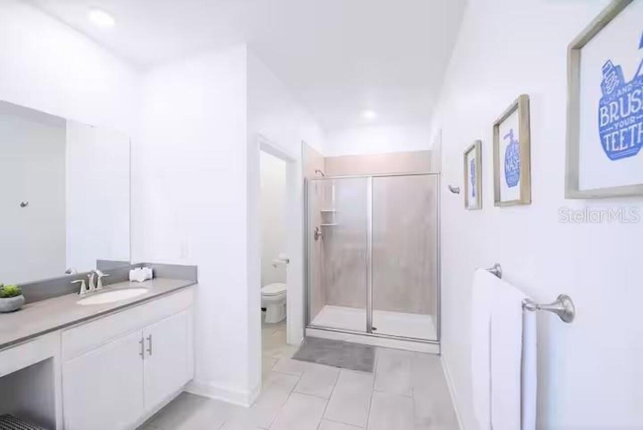 Listing Photo 8