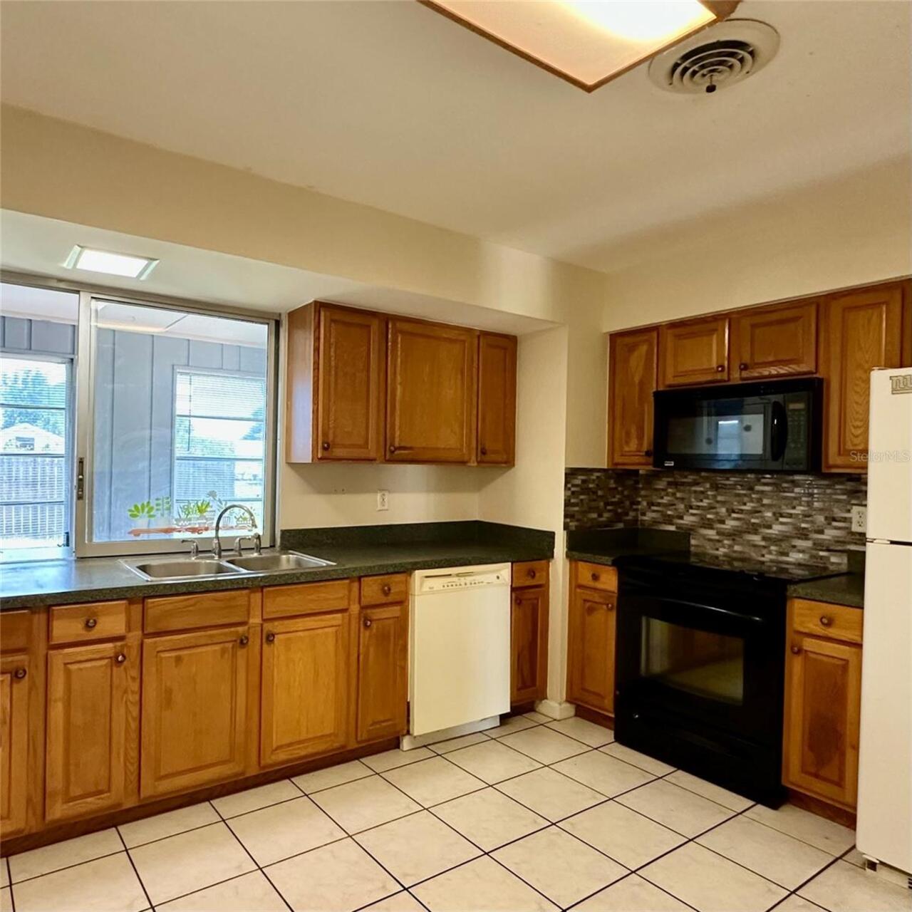 Listing Photo 13