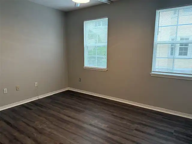 Listing Photo 13