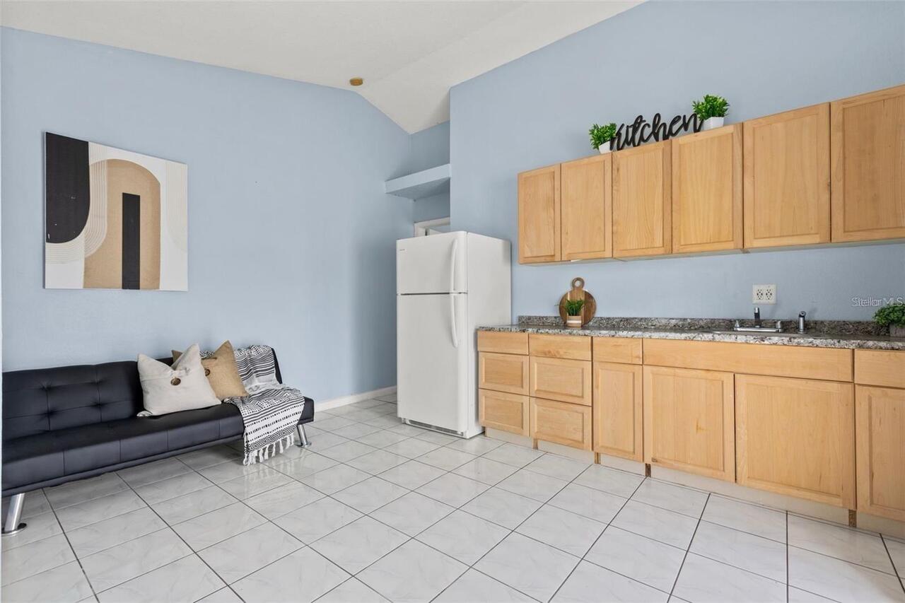 Listing Photo 14