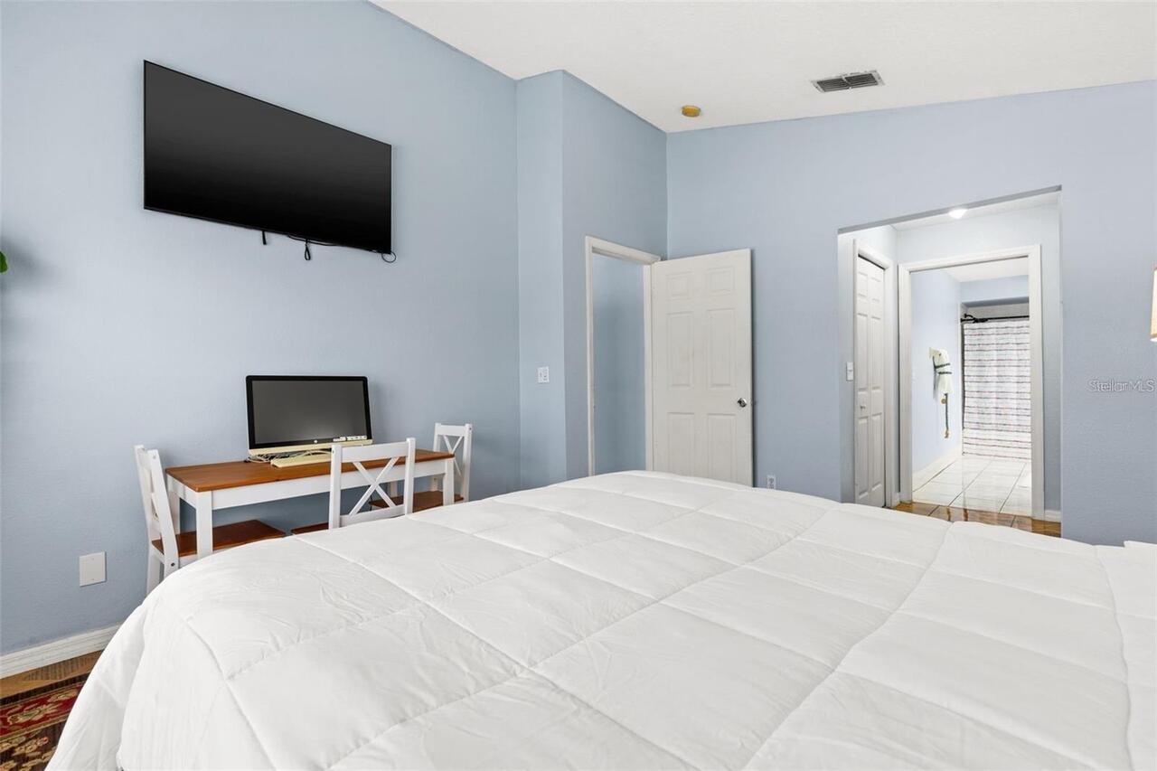 Listing Photo 16