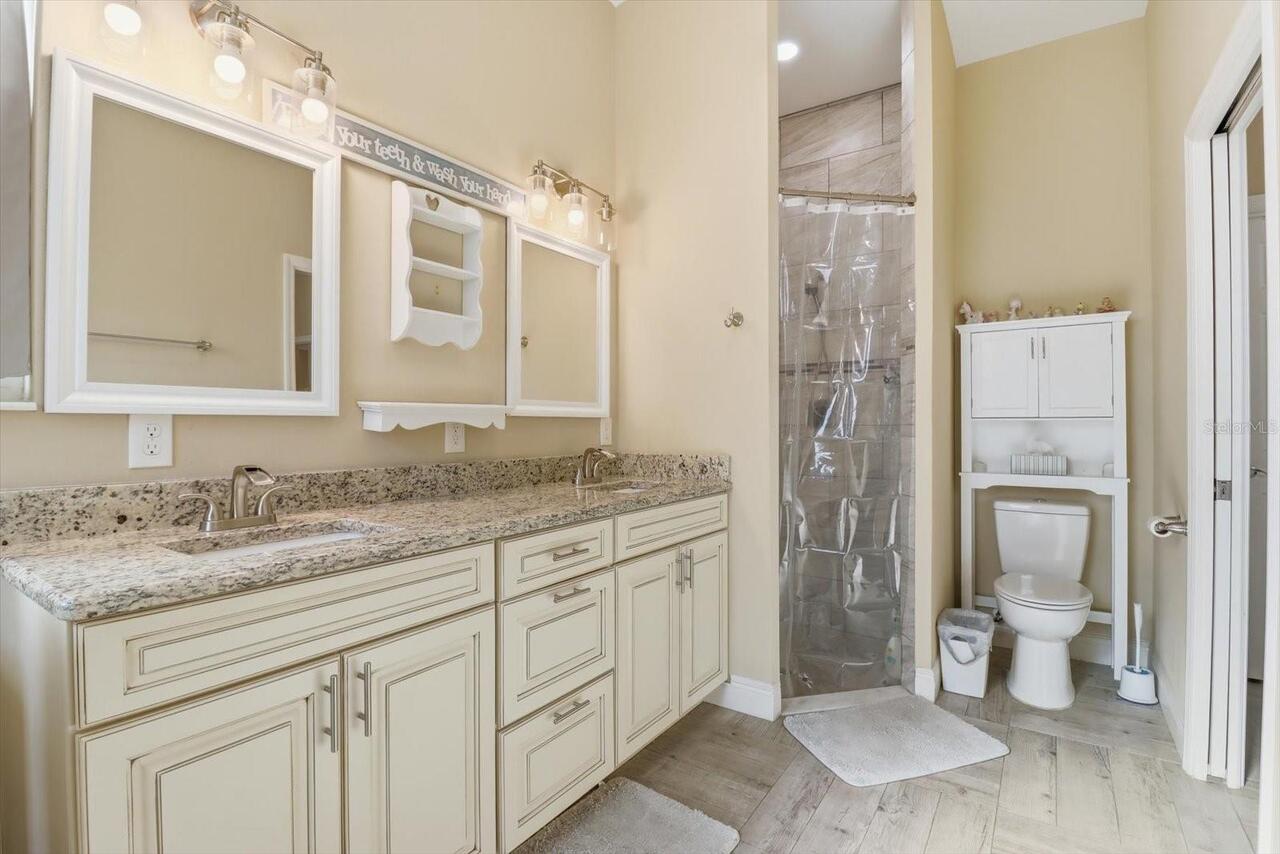 Listing Photo 19