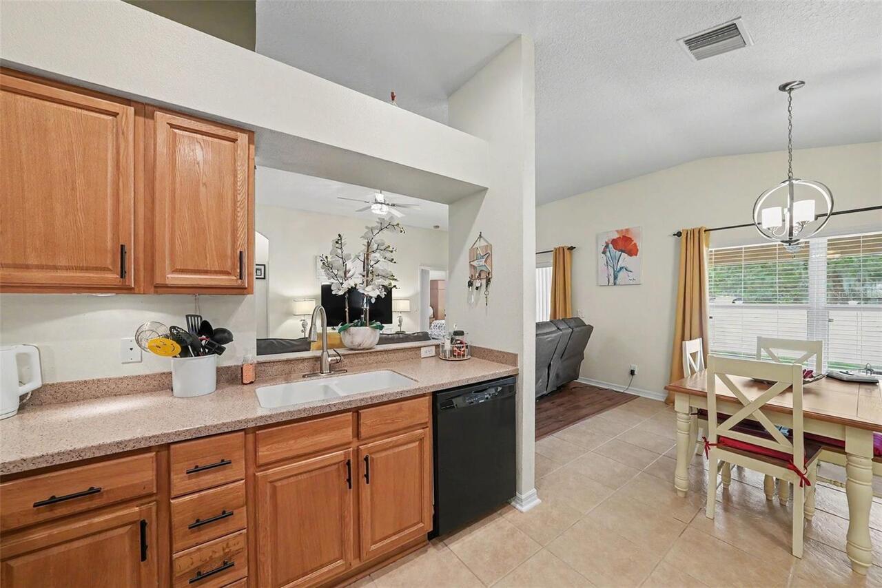 Listing Photo 16