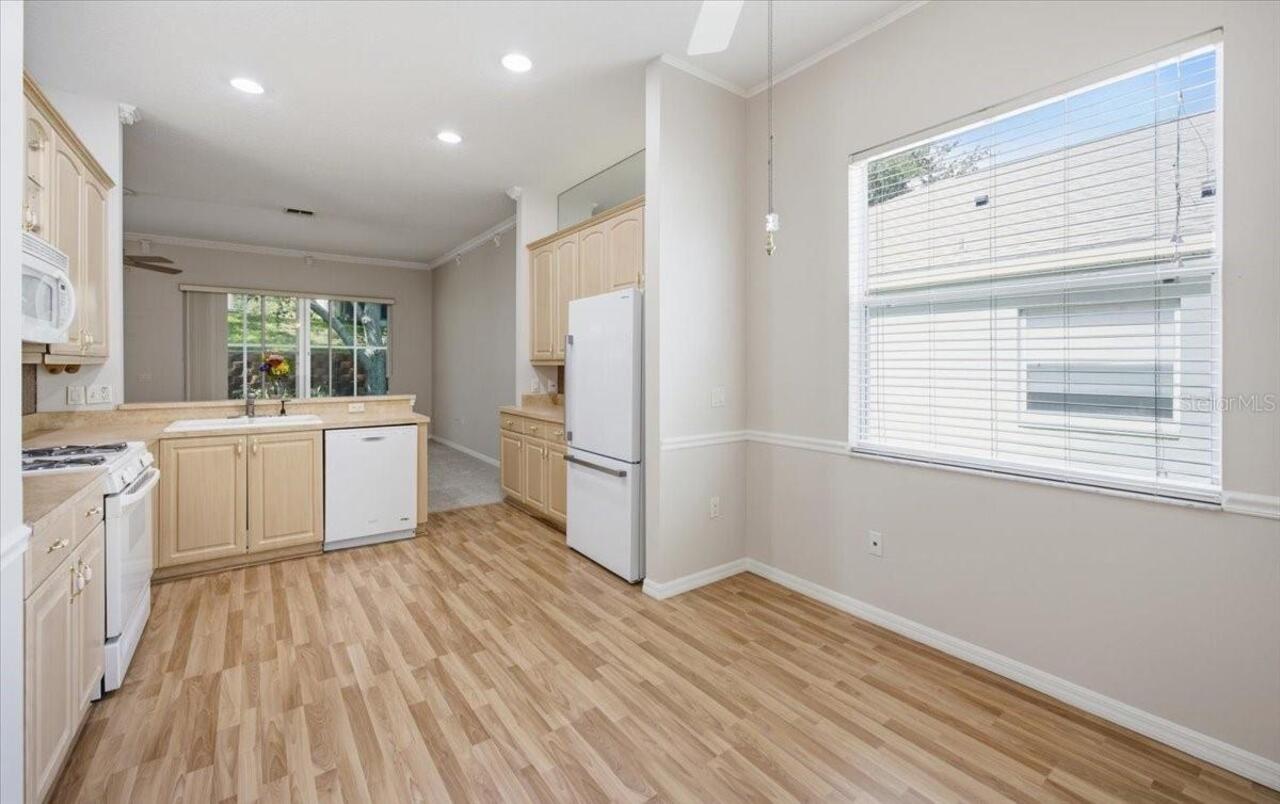 Listing Photo 17