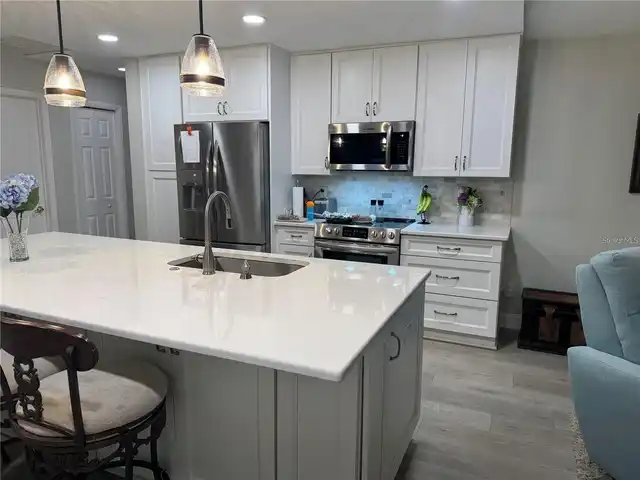 Listing Photo 8
