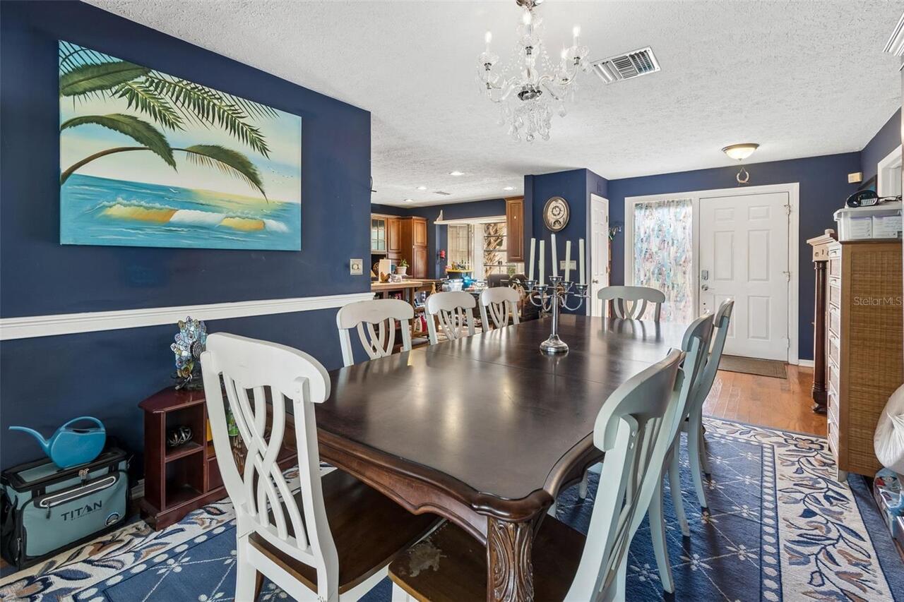 Listing Photo 8