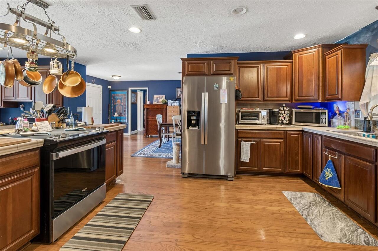 Listing Photo 16