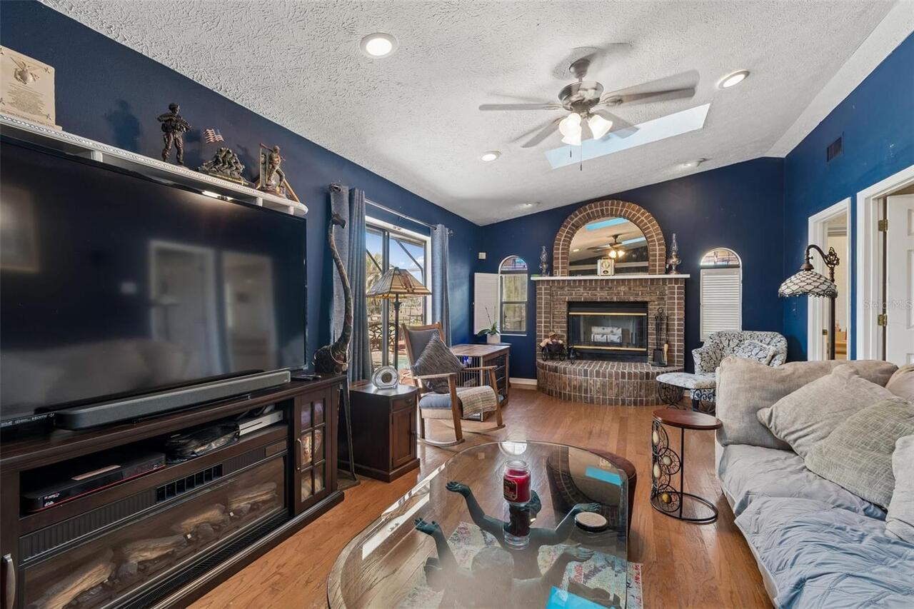 Listing Photo 33