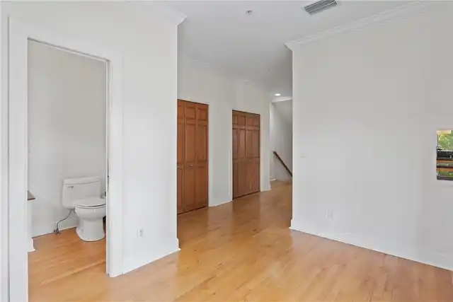 Listing Photo 23