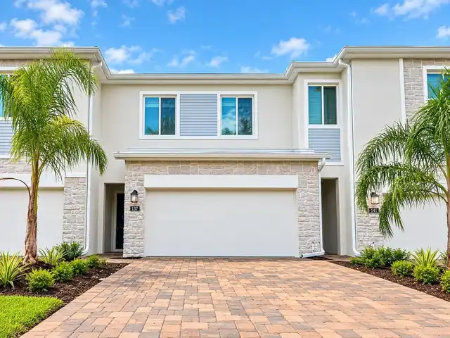 Davenport Real Estate
