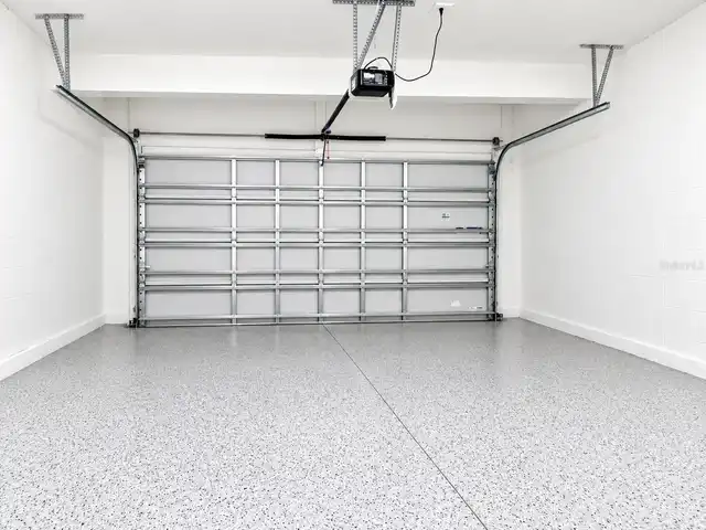 Listing Photo 9