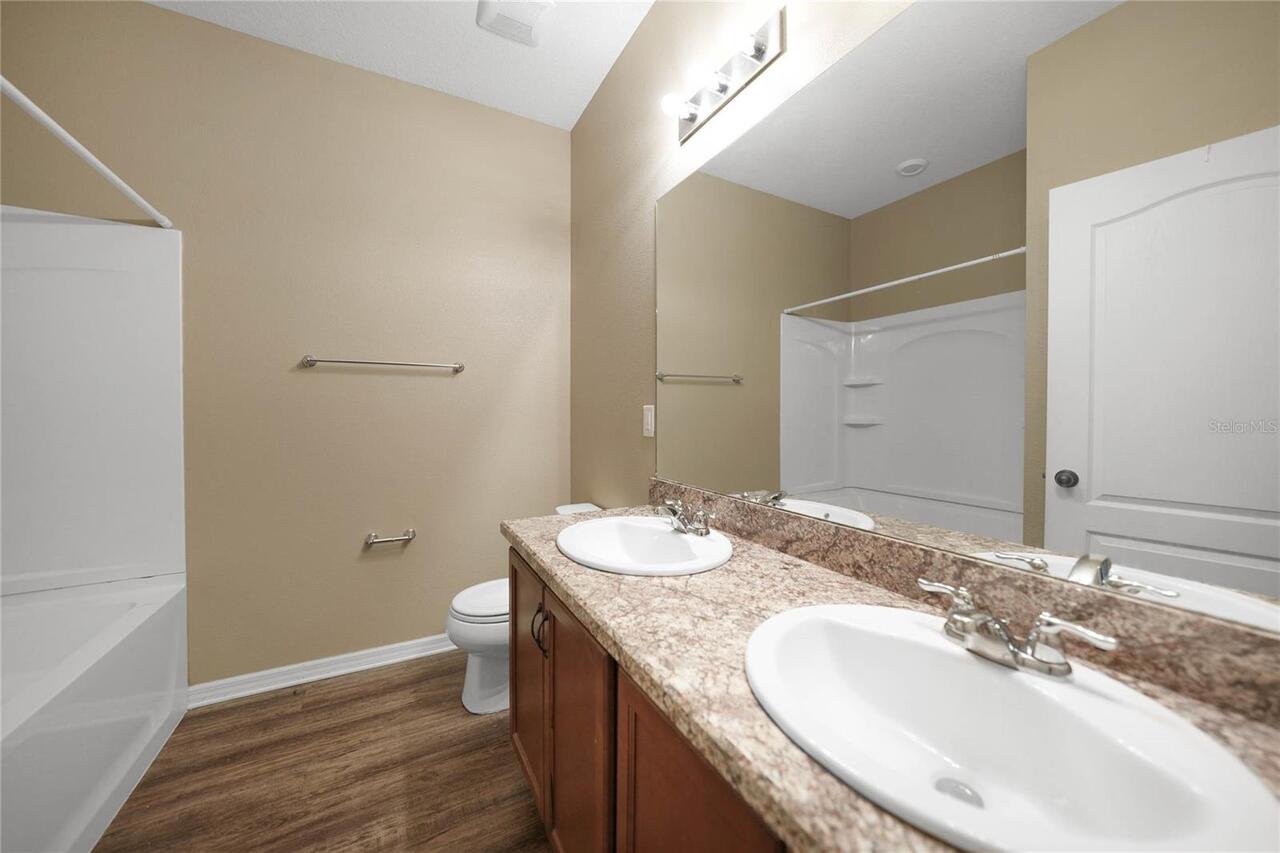 Listing Photo 22