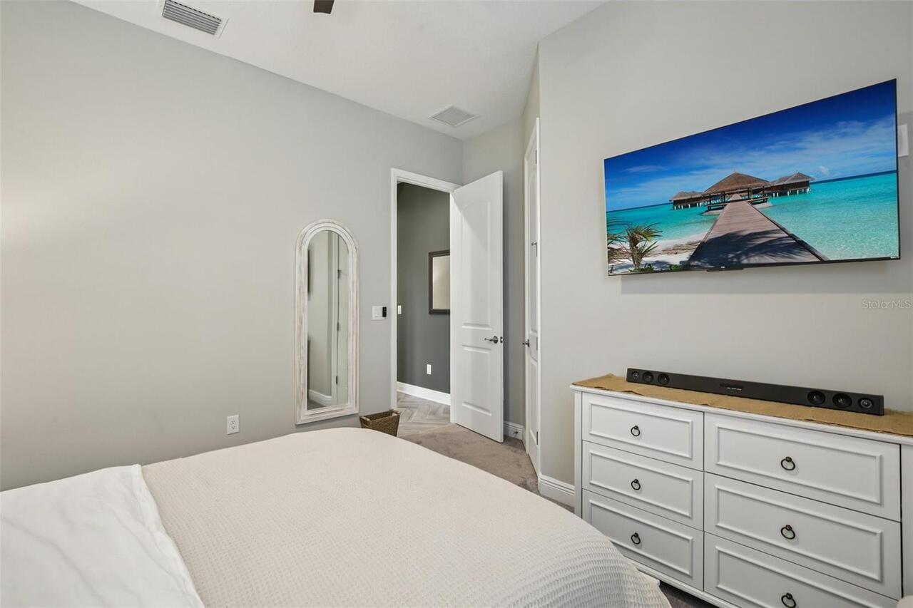 Listing Photo 43