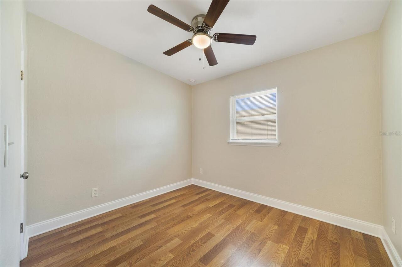Listing Photo 15