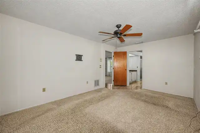 Listing Photo 35