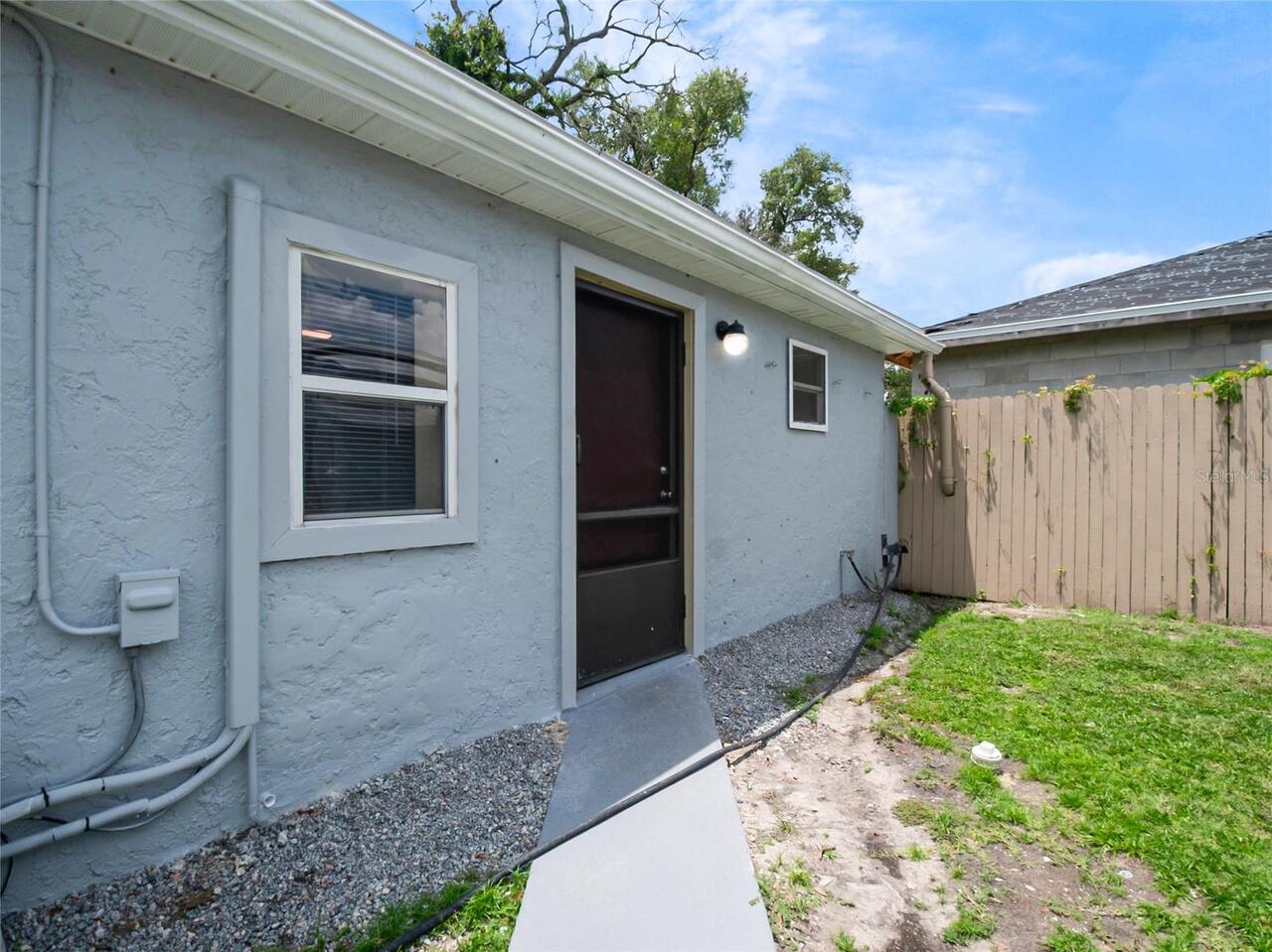 Listing Photo 11