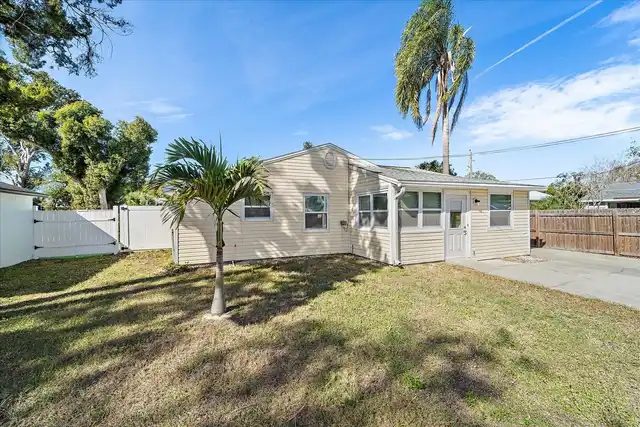 Listing Photo 6