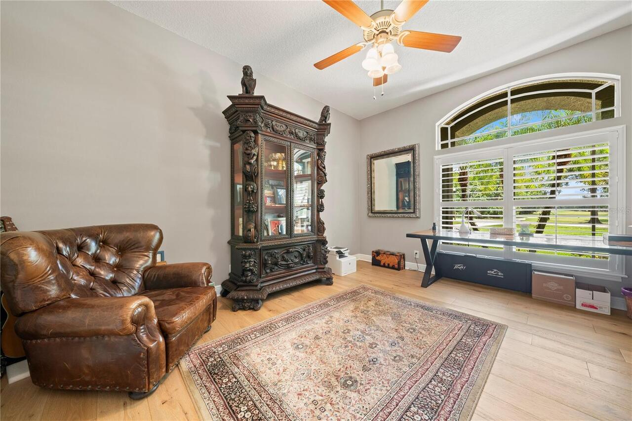 Listing Photo 9