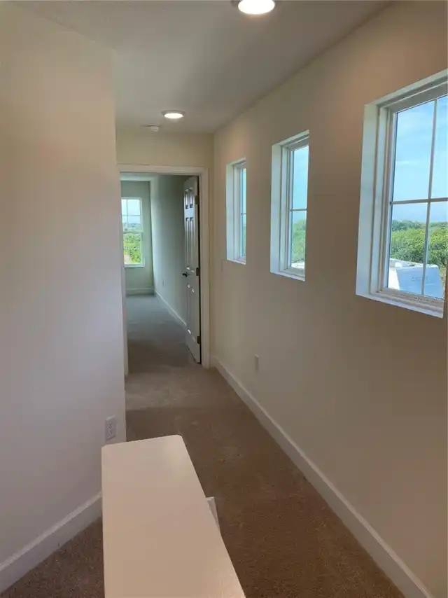 Listing Photo 16