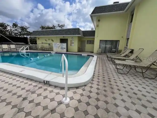 Listing Photo 18