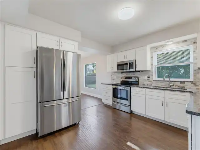 Listing Photo 16