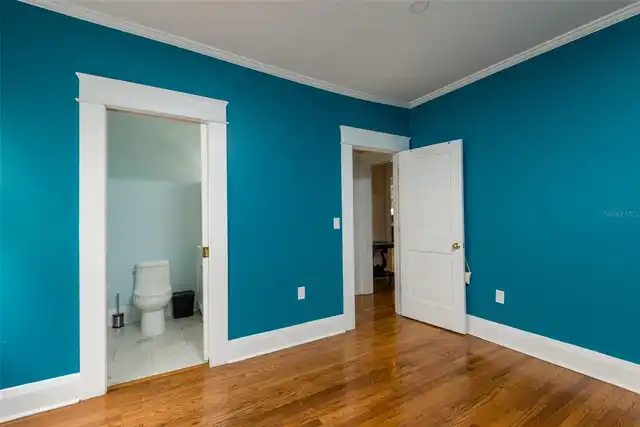 Listing Photo 18