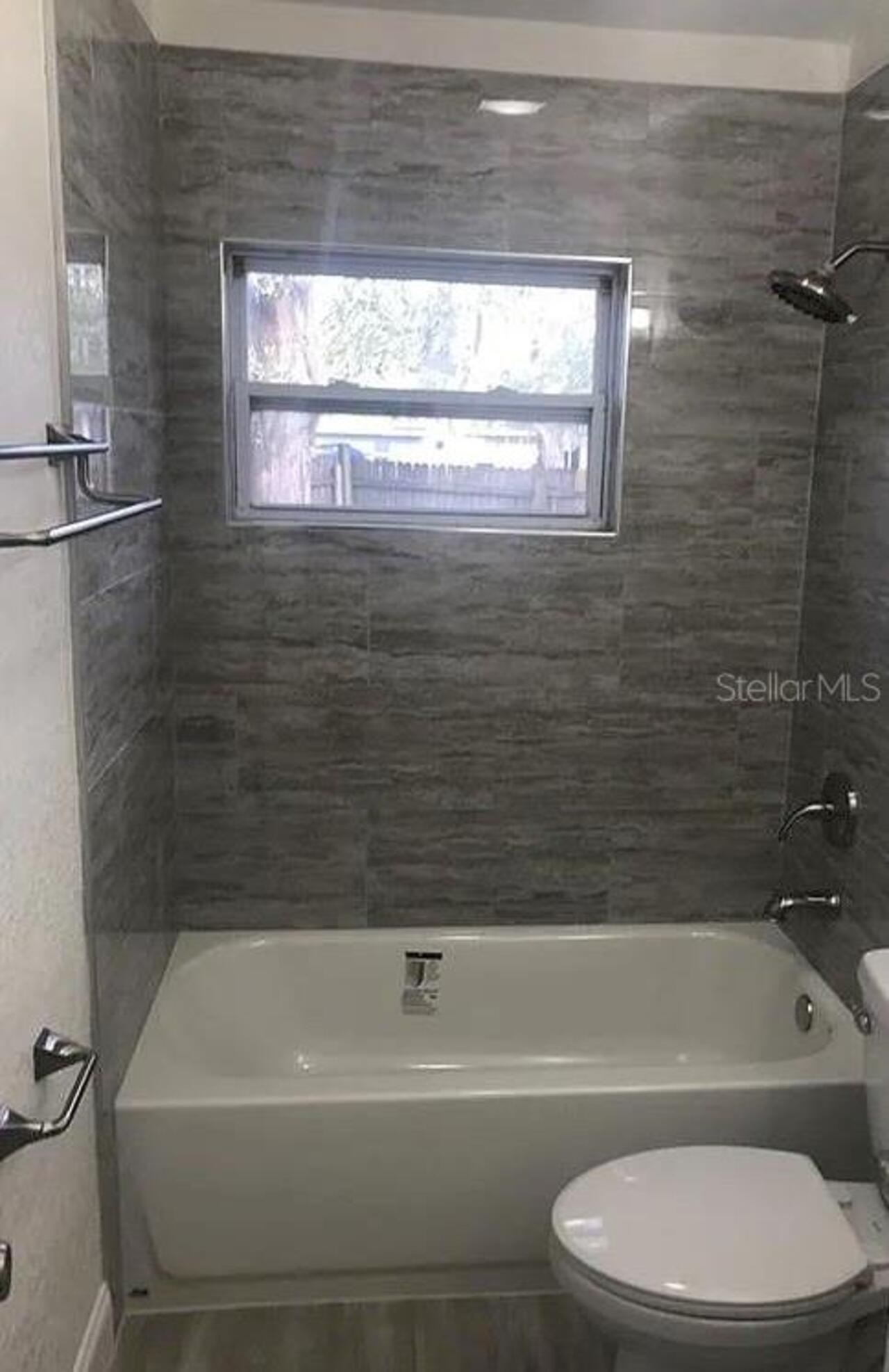 Listing Photo 8