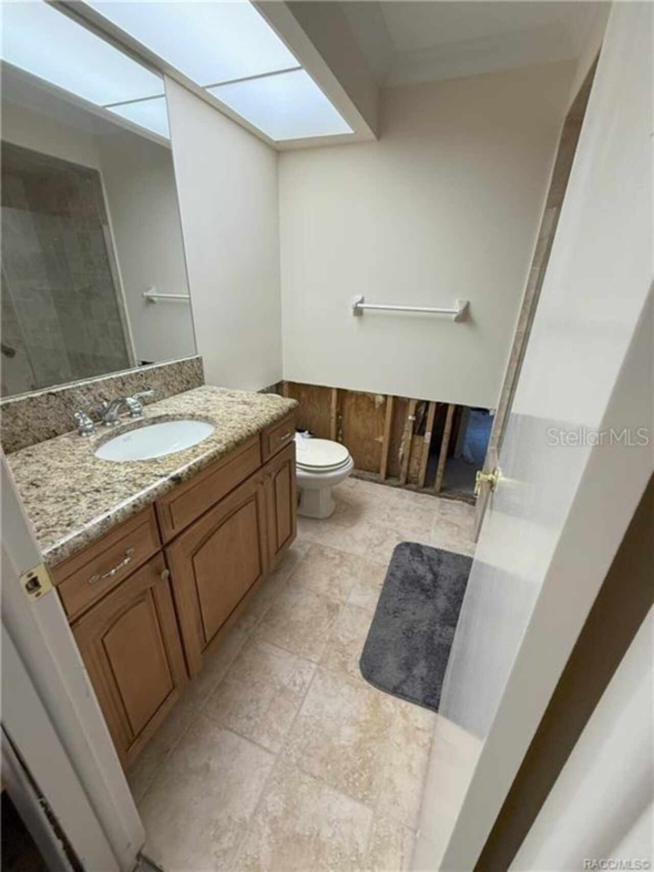 Listing Photo 10