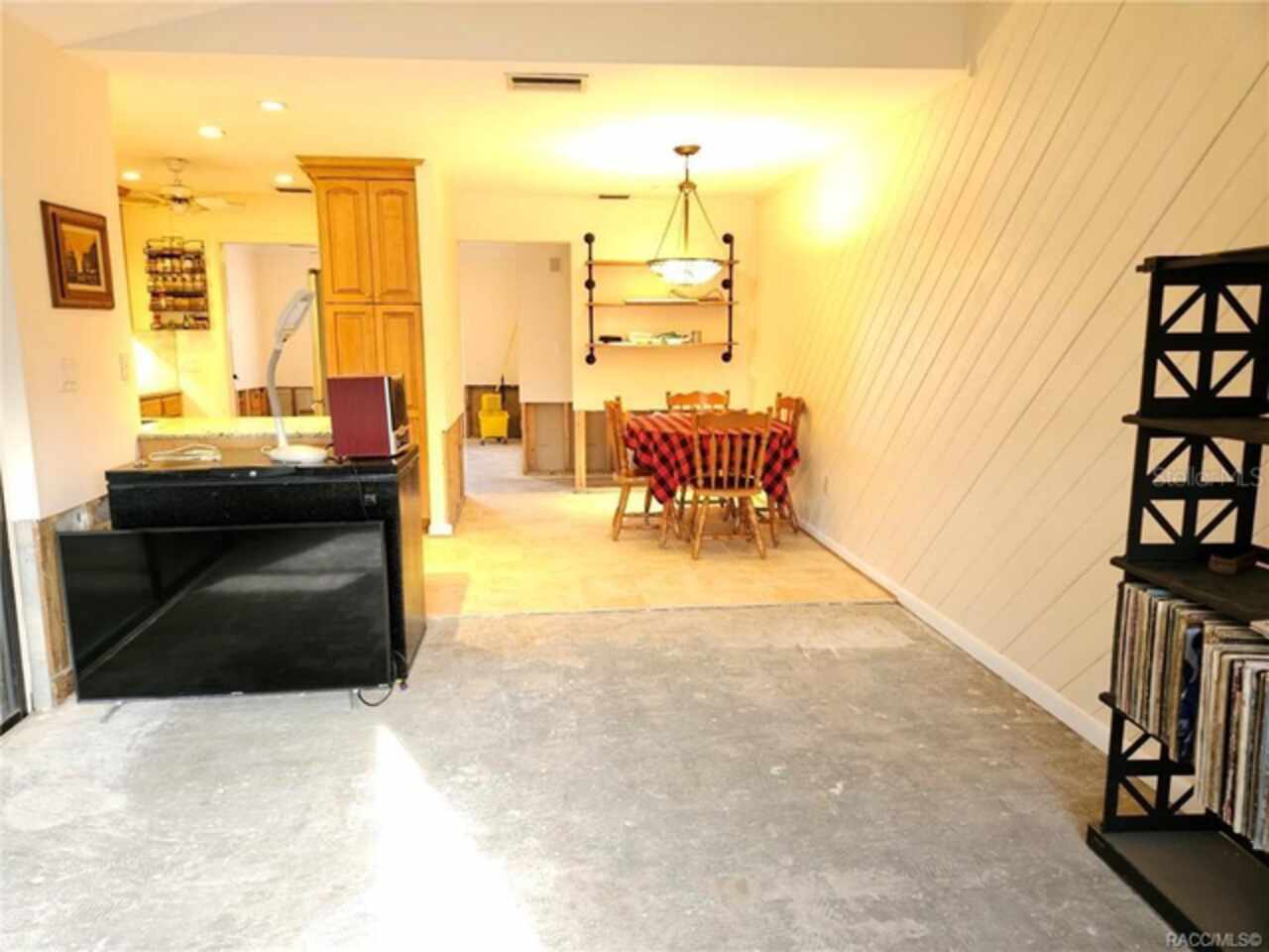 Listing Photo 16