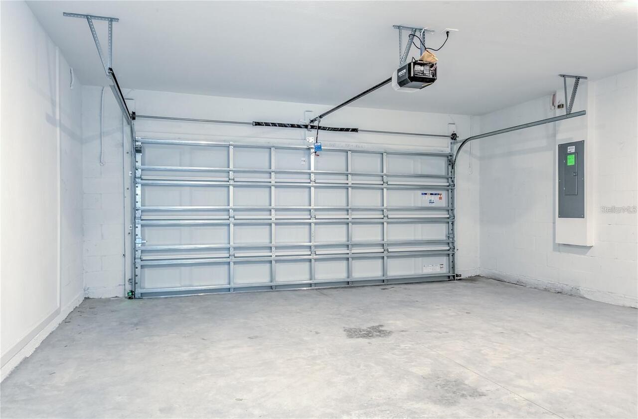 Listing Photo 12