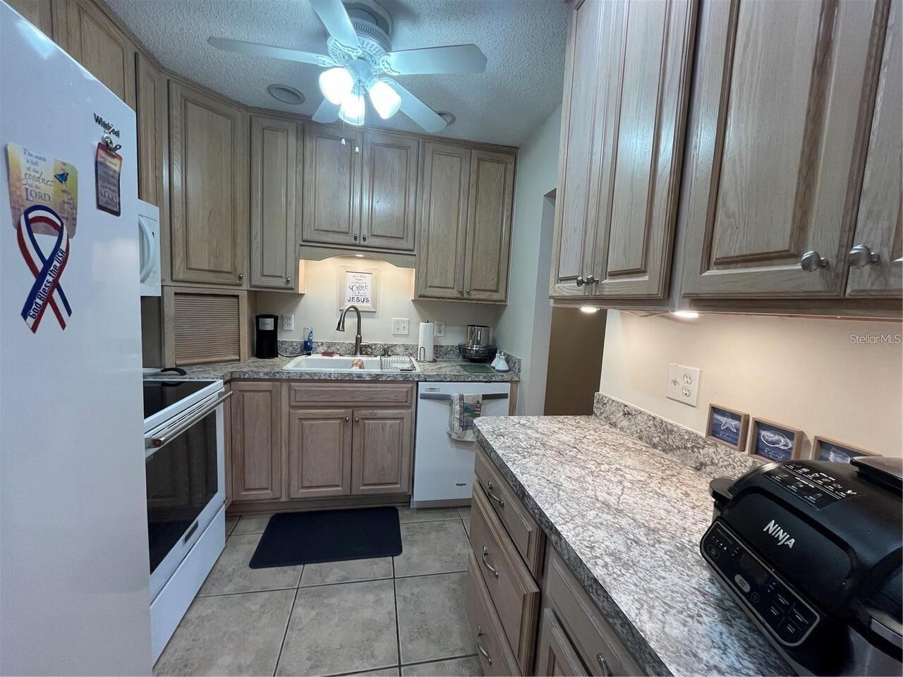 Listing Photo 15