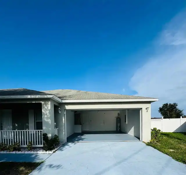 Listing Photo 6