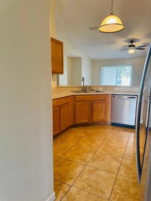 Listing Photo 10