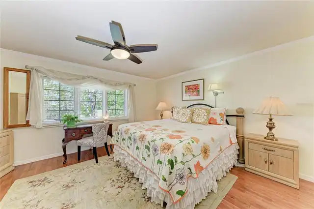 Listing Photo 36