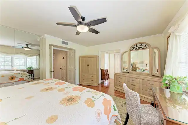 Listing Photo 38