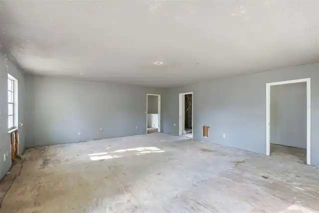 Listing Photo 15
