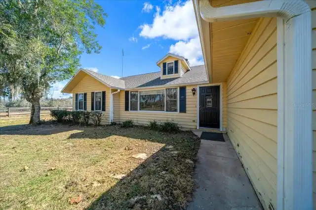 Listing Photo 11