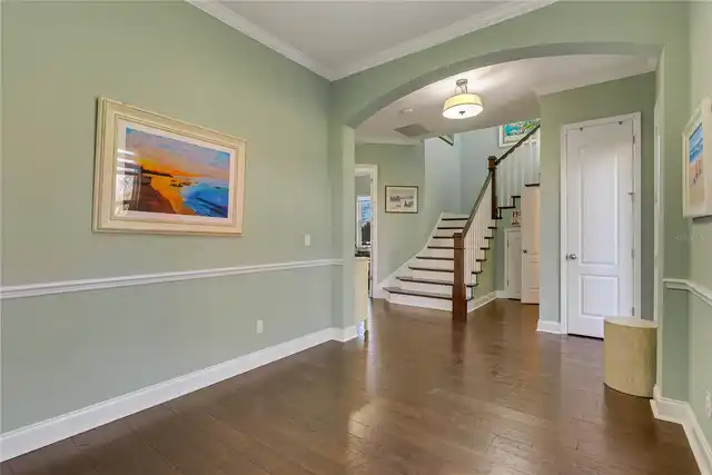 Listing Photo 10