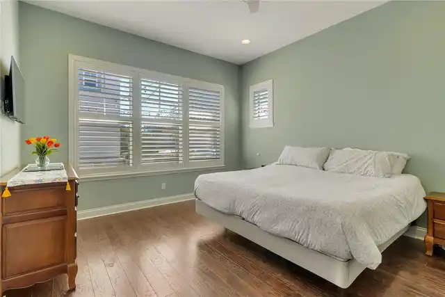 Listing Photo 22