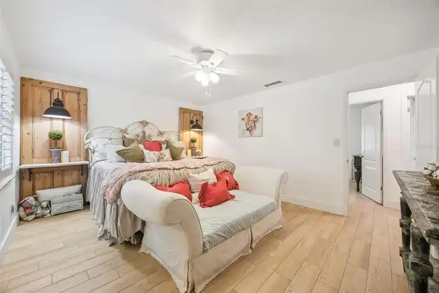 Listing Photo 16