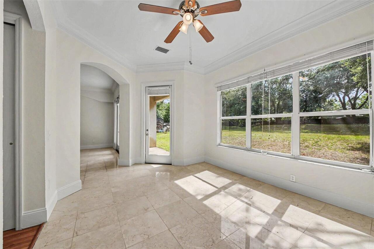 Listing Photo 8