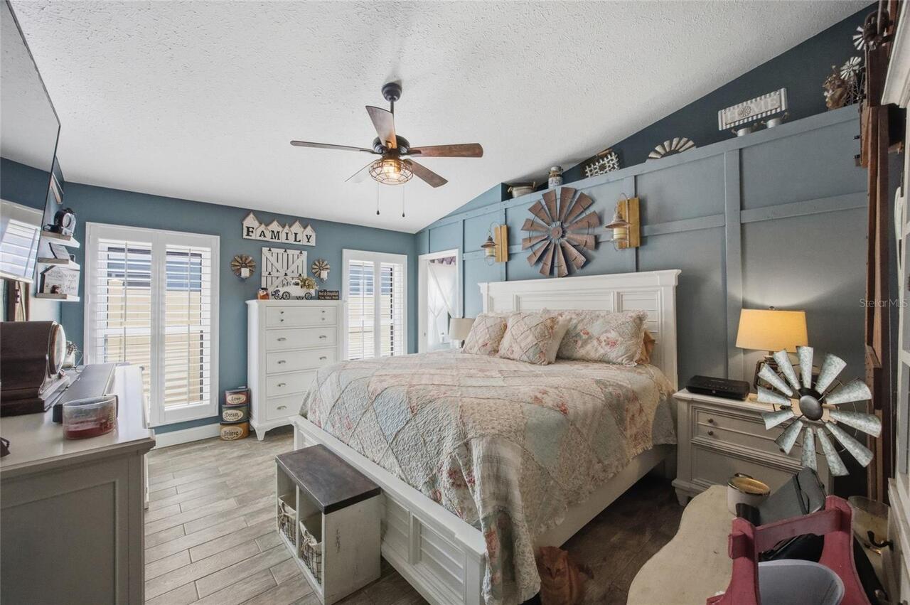 Listing Photo 12